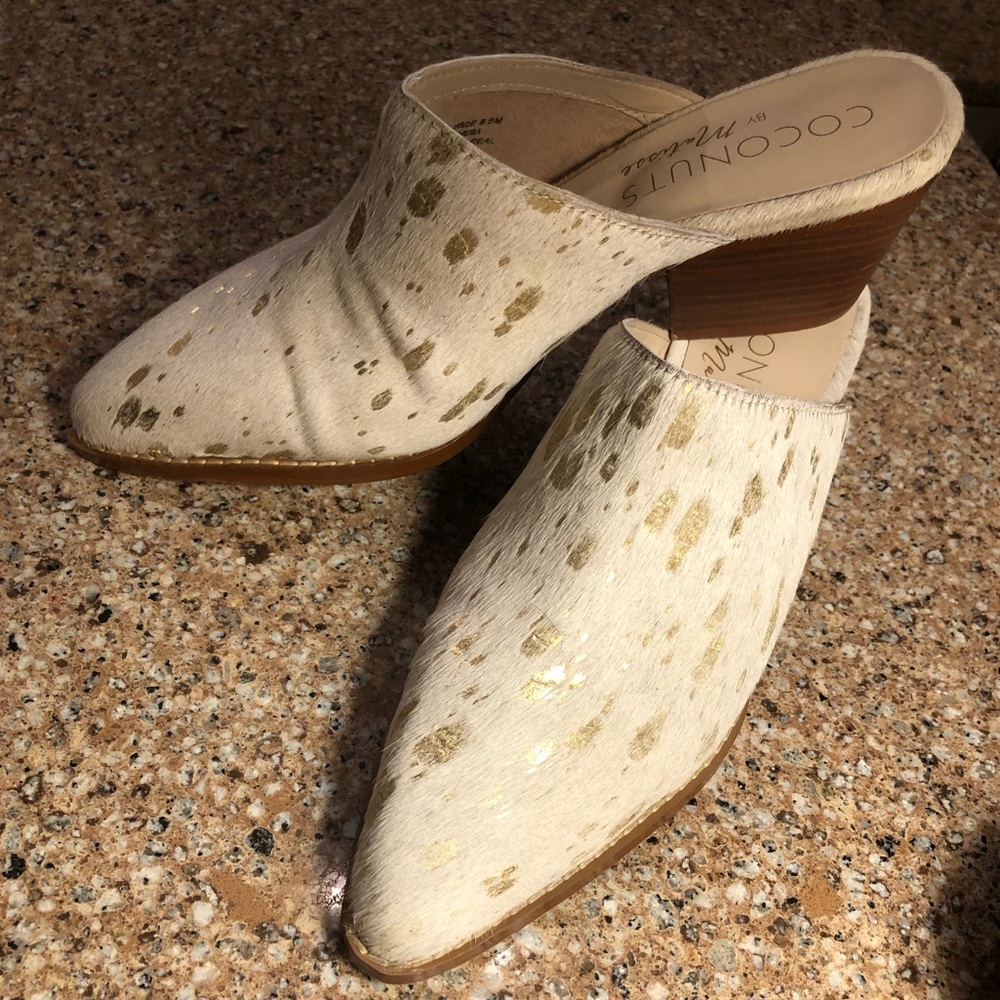 Never Worn- Coconuts by Matisse Camelot mules